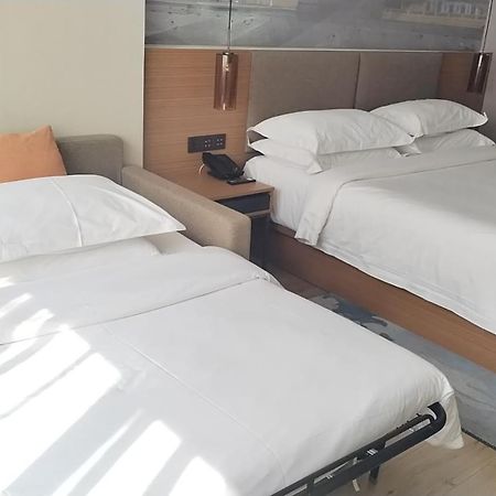 Aurea Central Hotel Phnom Penh Dış mekan fotoğraf
