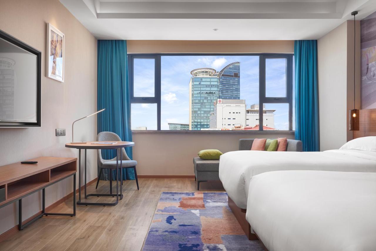 Aurea Central Hotel Phnom Penh Dış mekan fotoğraf